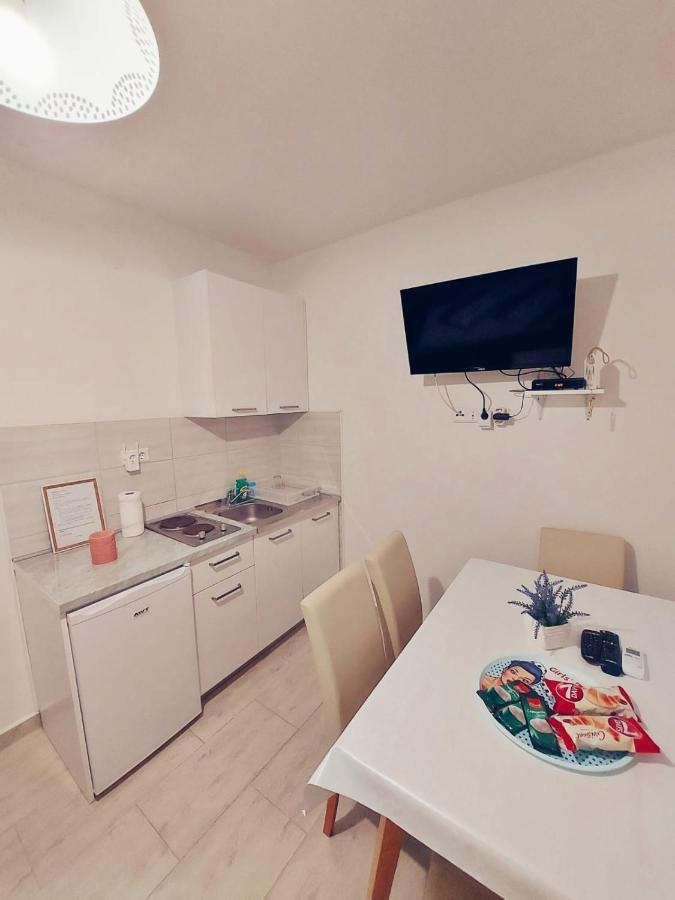 Apartmani Butigan-Tiha Luka Неум Экстерьер фото